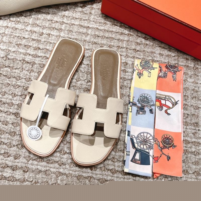 H**mes slippers